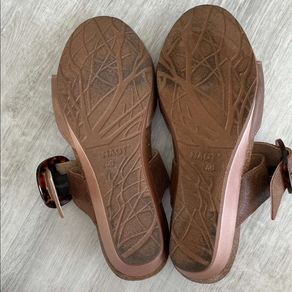 Naot Kingdom Wedge Sandal Shoes Nubuck Leather Metallic Comfort Support Women 40